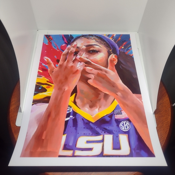 NEW!π― ANGEL REESE ULTRA PREMIUM GLOSSY 8.5x11 LSU WOMEN'S BASKETBALL POSTER SET - Picture 2 of 14